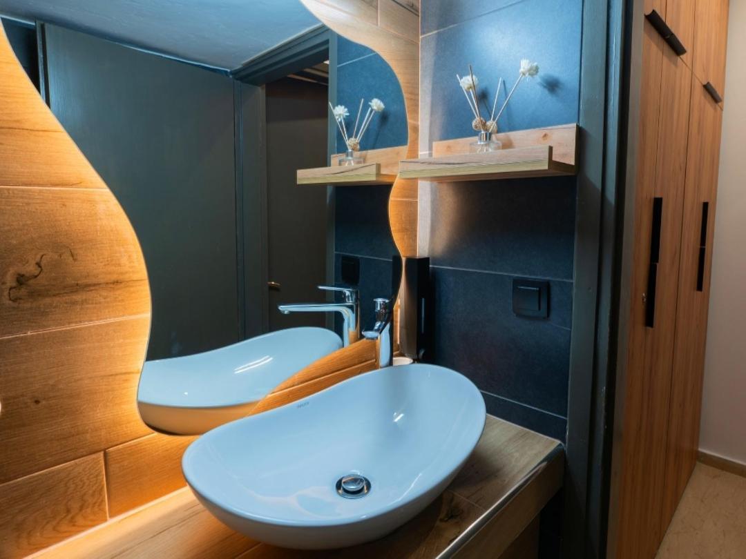 Sky View Suite Serres Esterno foto