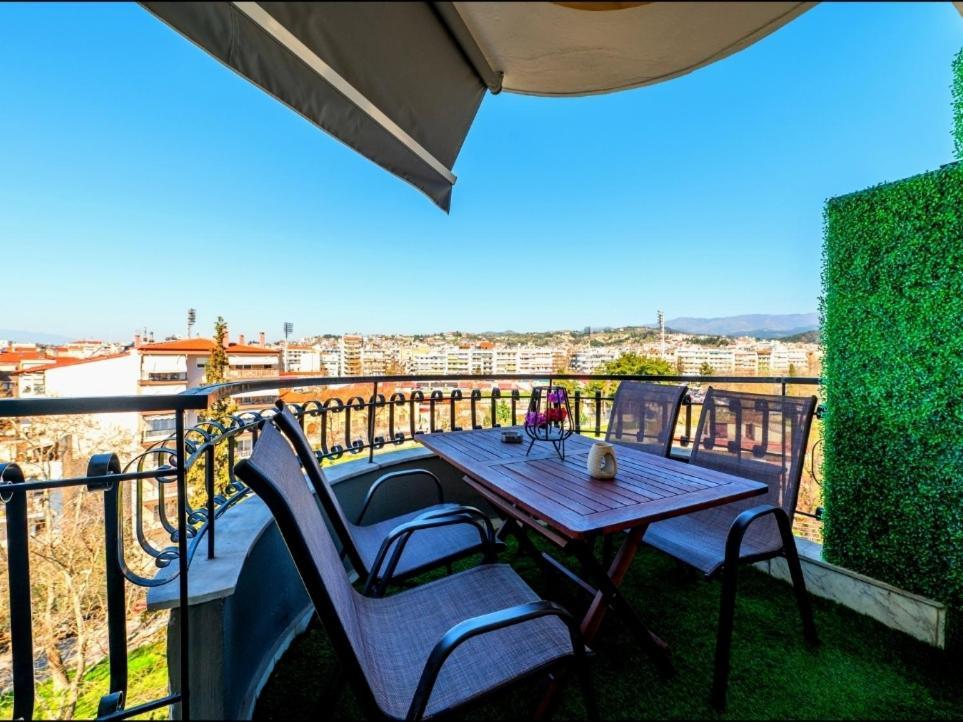 Sky View Suite Serres Esterno foto